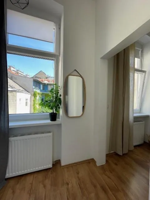 City&More! Schickes Apartment Mit Altbauflair! Vienna 0*,  Austria