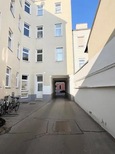City&More! Schickes Apartment Beim Elterleinplatz! Vienna