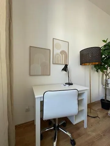 City&More! Schickes Apartment Mit Altbauflair! Viena 0*,  Austria