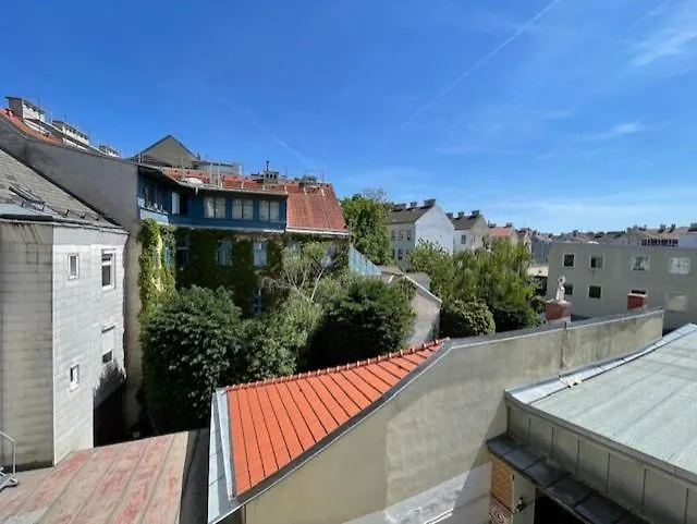City&More! Schickes Apartment Mit Altbauflair! Viena 0*,