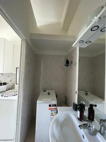 City&More! Schickes Apartment Mit Altbauflair! Vienna